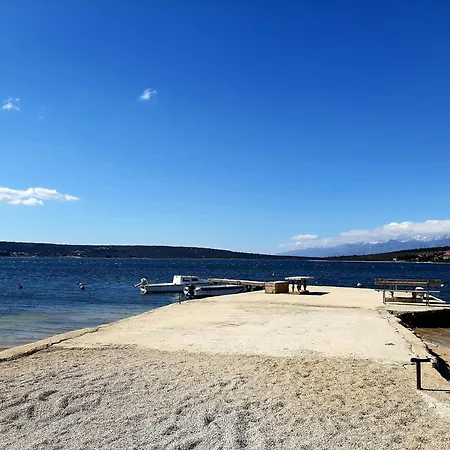 Lavandula דירה *